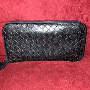 Bottega Veneta Black Woven Leather  zip around Wallet